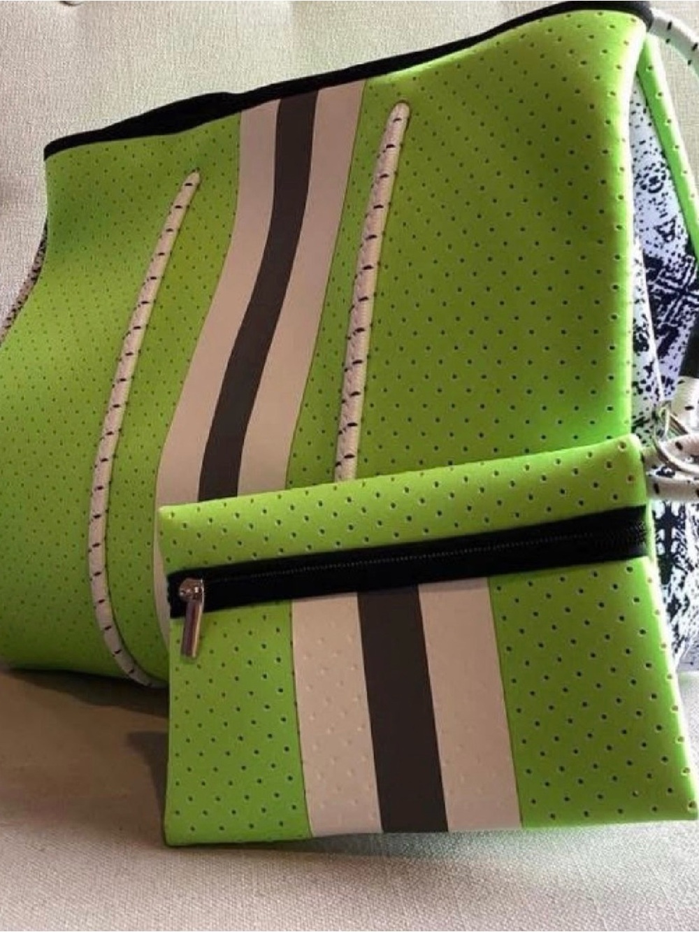 NEW Neoprene Green & Animal Pattern Tote and Pouch Set -l